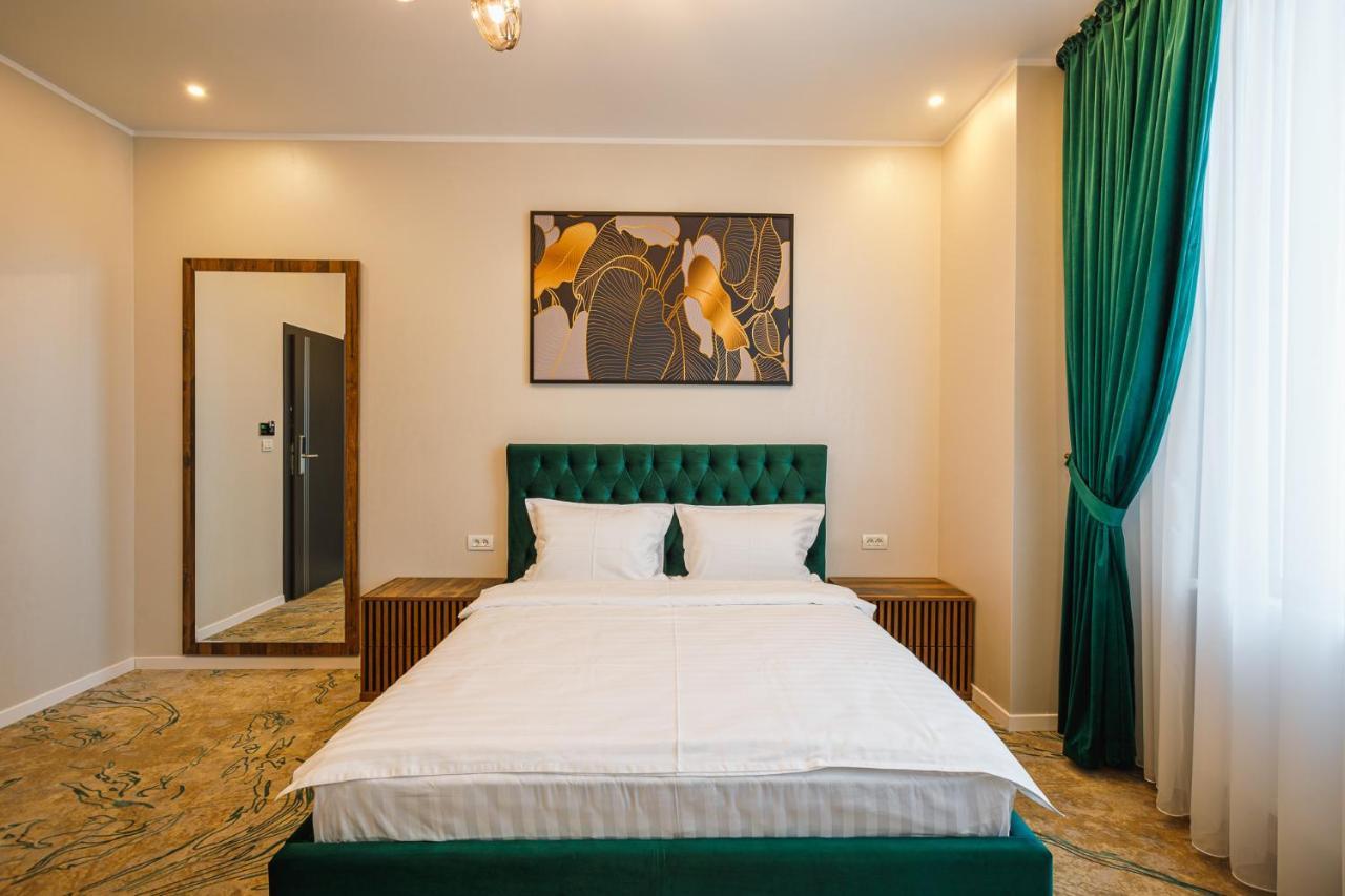 Motel Andra Tecuci Exterior photo