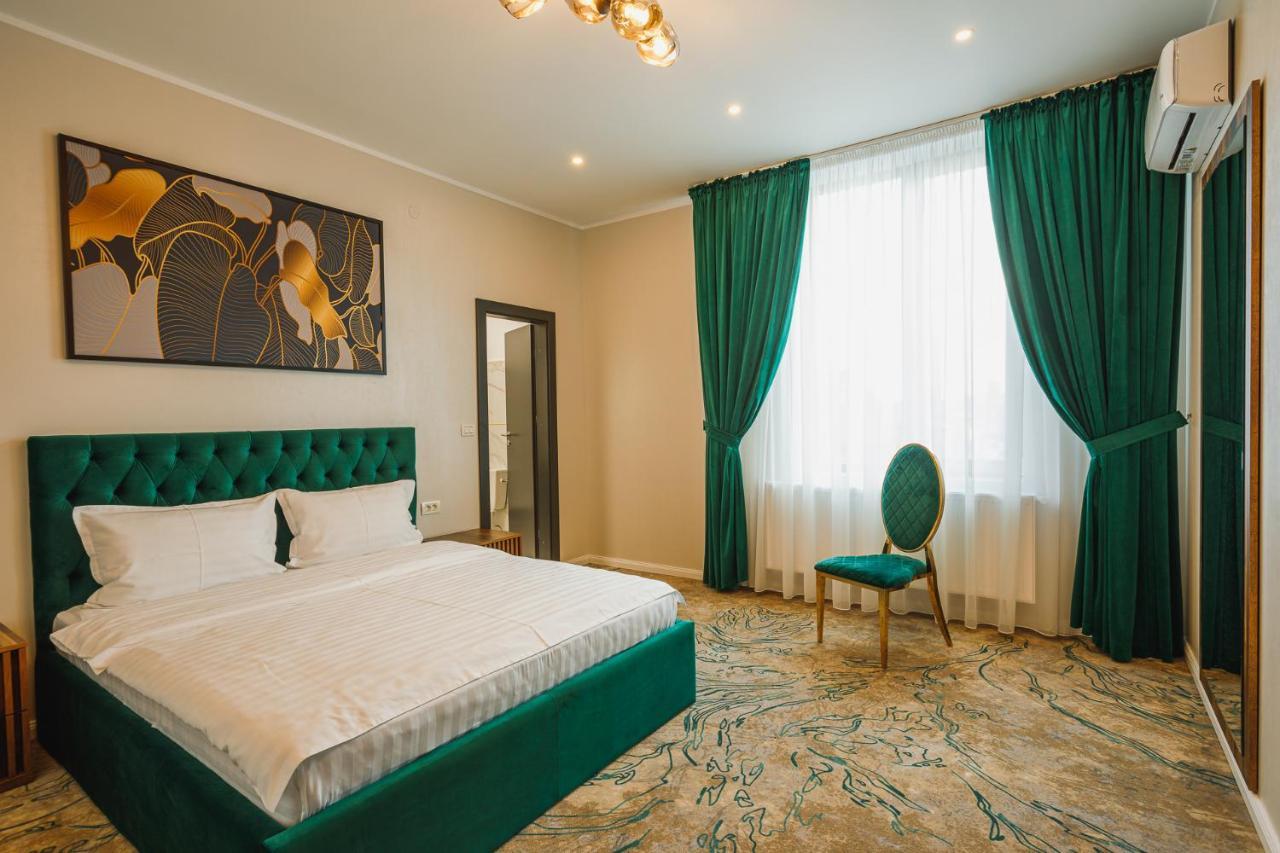 Motel Andra Tecuci Exterior photo